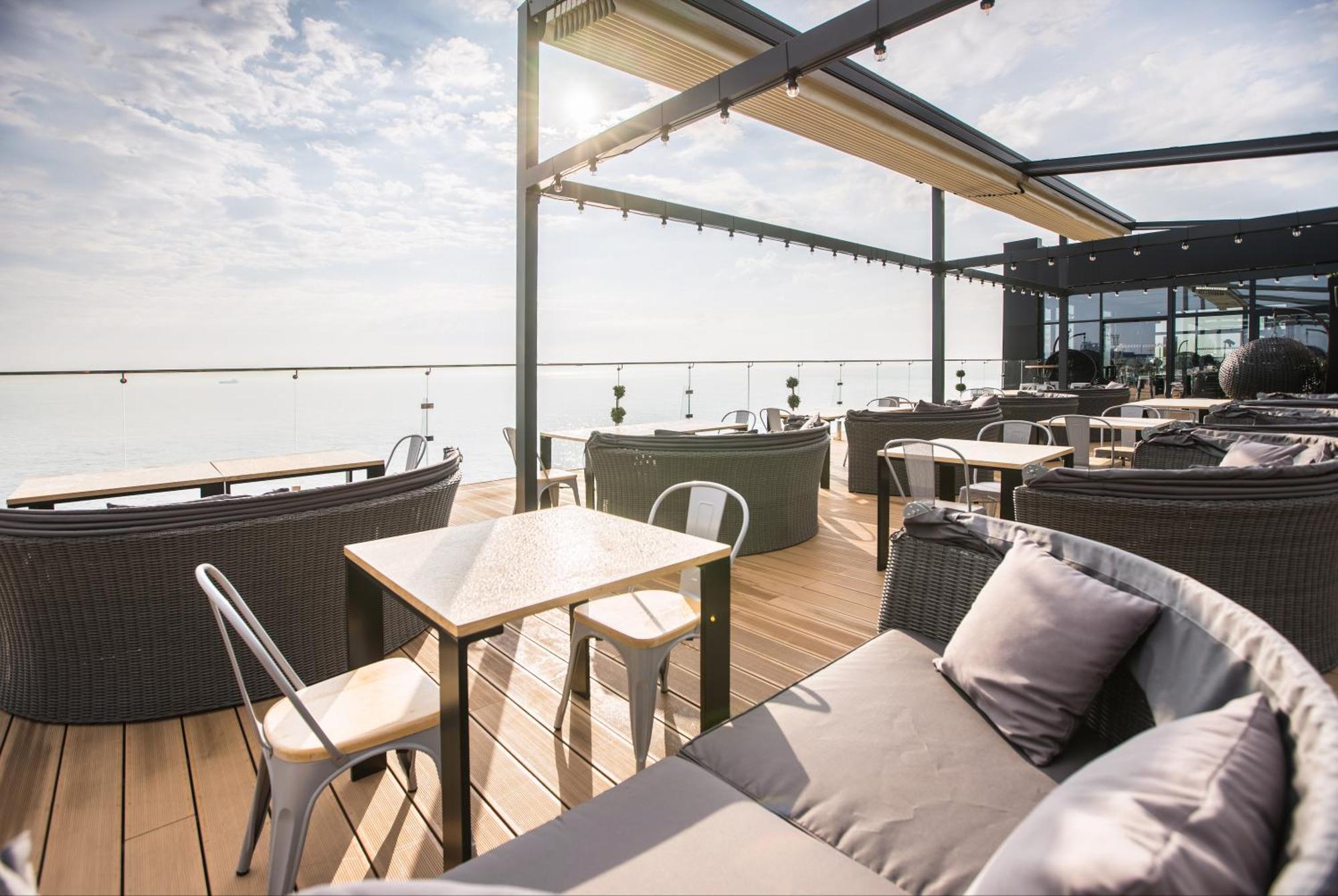 M1 Club Hotel Odesa Exterior photo